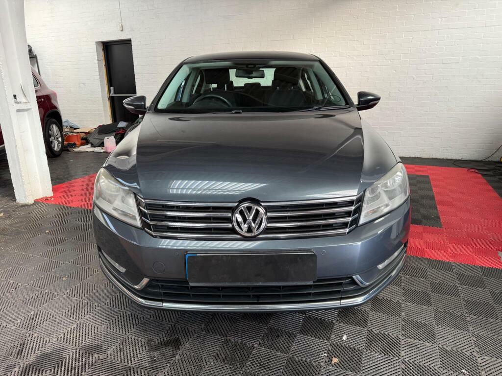 Volkswagen Passat 2.0 Tdi Bluemotion Tech Se Euro 5 S S Grey #2