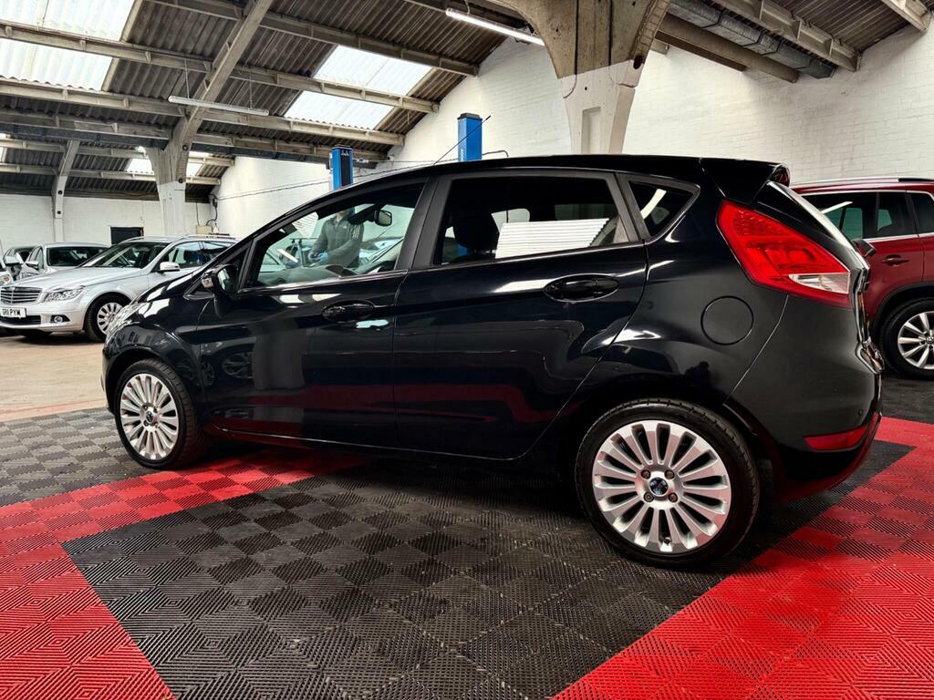 Ford Fiesta 1.4 Titanium Black #5