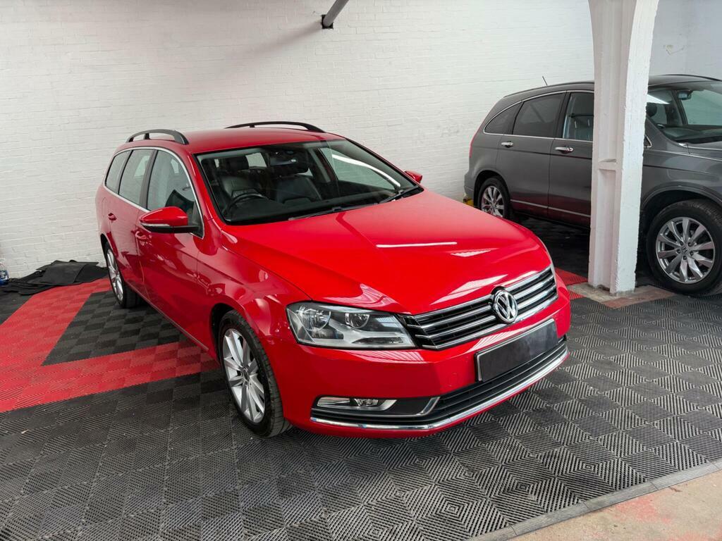 Volkswagen Passat 2.0 Tdi Bluemotion Tech Executive Euro 5 S S Red