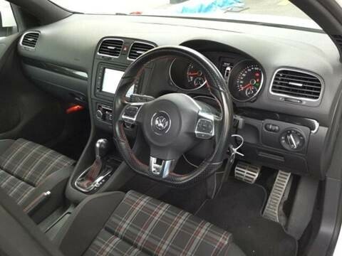 Volkswagen Golf 2.0 Tsi Gti 201010 White #3
