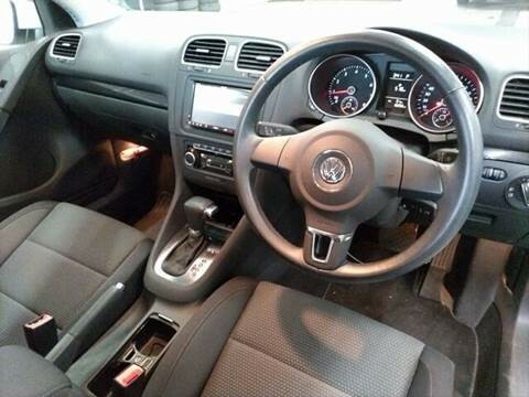 Volkswagen Golf Hatchback 2008 - 2013 201010  White #4