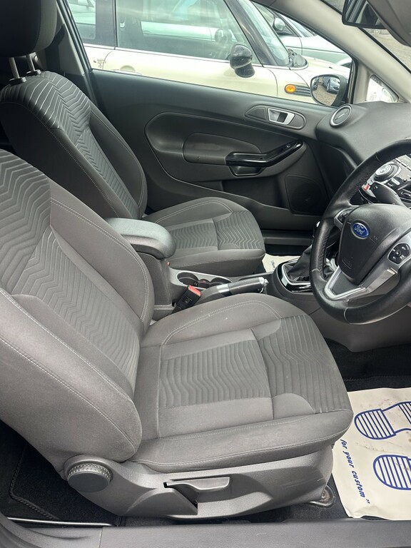 Ford Fiesta Hatchback 1.0 T Ecoboost Titanium 2012 Black