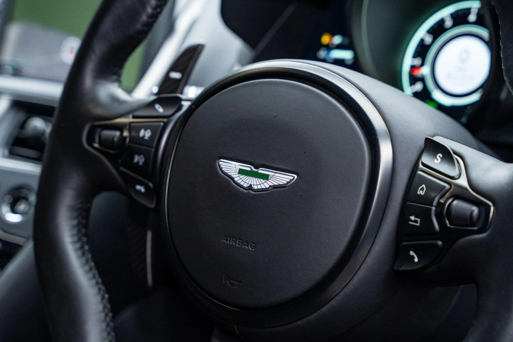 Aston Martin DBS Superleggera Grey #32