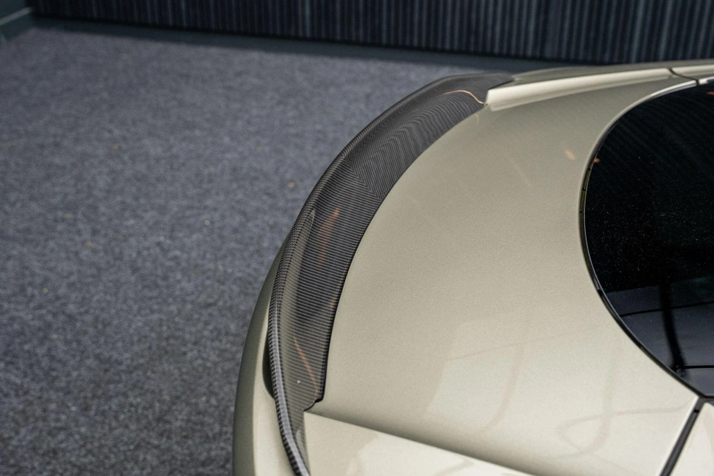 Aston Martin DBS Superleggera Grey #29