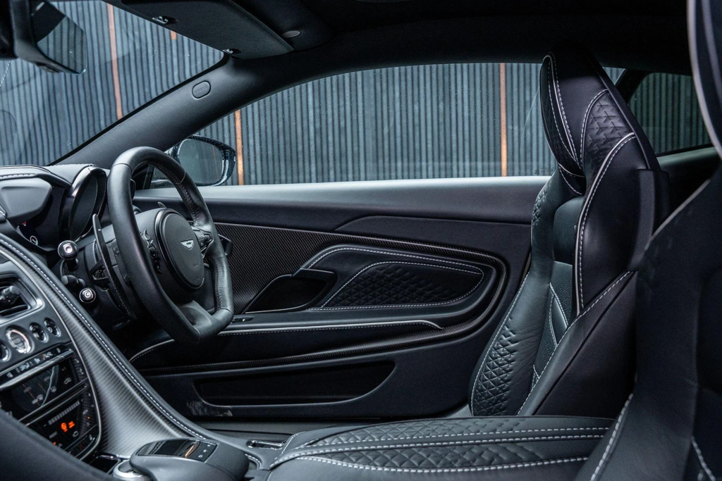 Aston Martin DBS Superleggera Grey #43