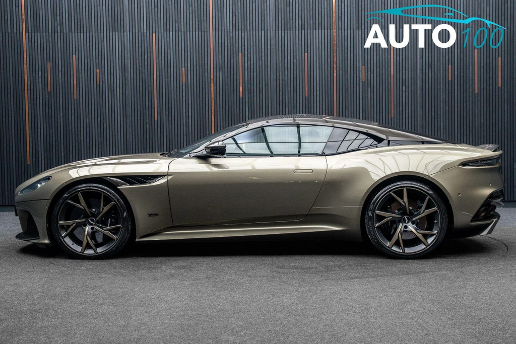 Aston Martin DBS Superleggera Grey #17