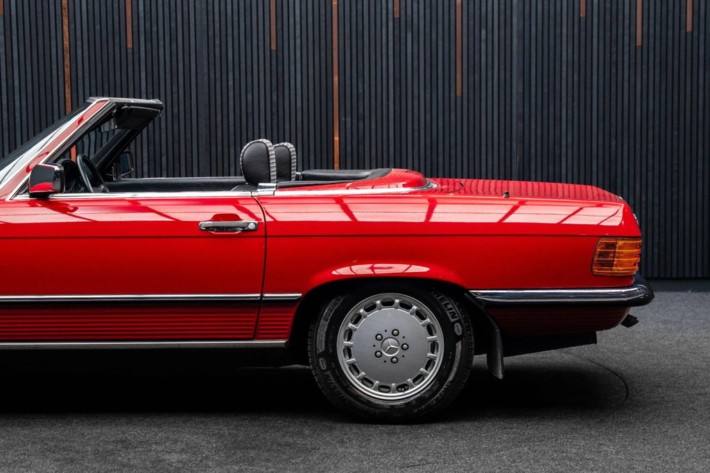 Mercedes-Benz 300 3.0 Se Silver #21