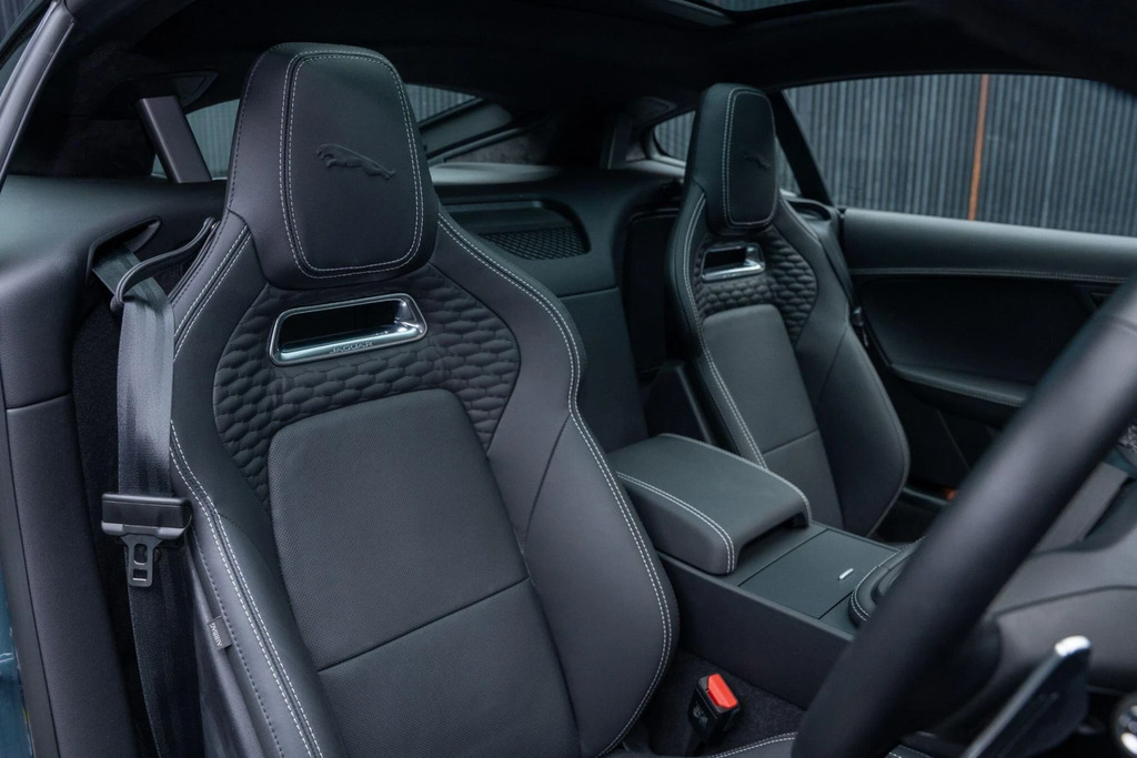 Jaguar F-Type 5.0 V8 75 Euro 6 Ss GX23UAM Green #2