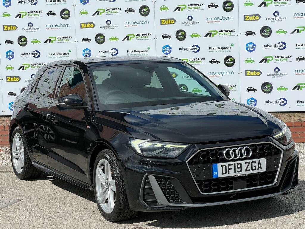 Audi A1 Hatchback 1.5 Tfsi 35 S Line Sportback S Tronic Eu DF19ZGA Black #2