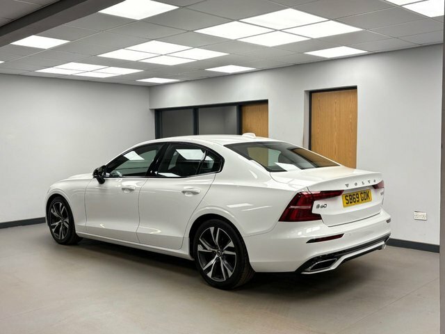 Volvo S60 2.0 T5 R-design Plus Saloon Euro 6 SB69GDK White #6
