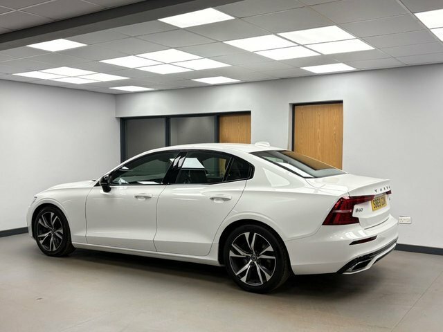 Volvo S60 2.0 T5 R-design Plus Saloon Euro 6 SB69GDK White #5