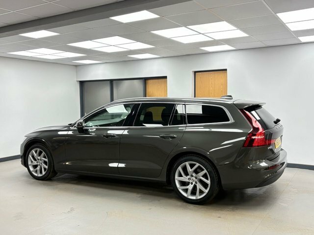 Volvo V60 2.0 D3 Momentum Estate Euro 6 Ss KX68YDN Grey #5