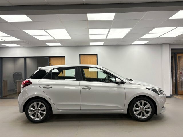 Hyundai I20 1.2 Blue Drive Se Hatchback Euro Grey #3