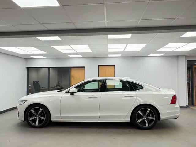 Volvo S90 2.0 D4 R-design Saloon Euro 6 Ss PO68HYB White #4