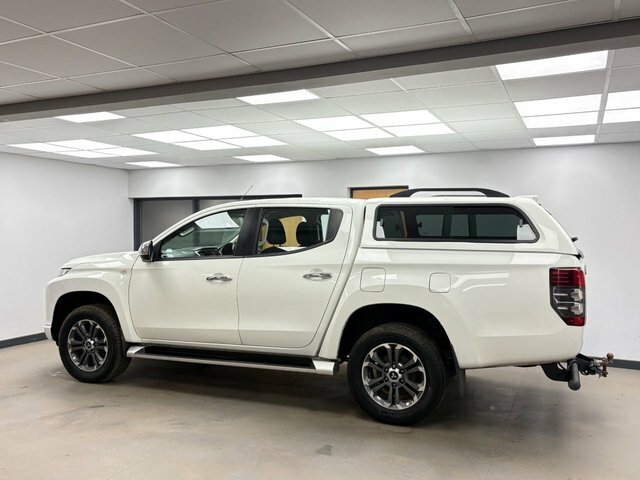 Mitsubishi L200 2.2 Di-d Dc Trojan Pickup Double Cab Ma SK21WRO White #5