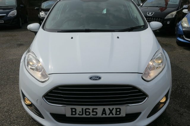 Ford Fiesta 2015 1.25 Zetec Hatchback Euro 6 BJ65AXB White #5