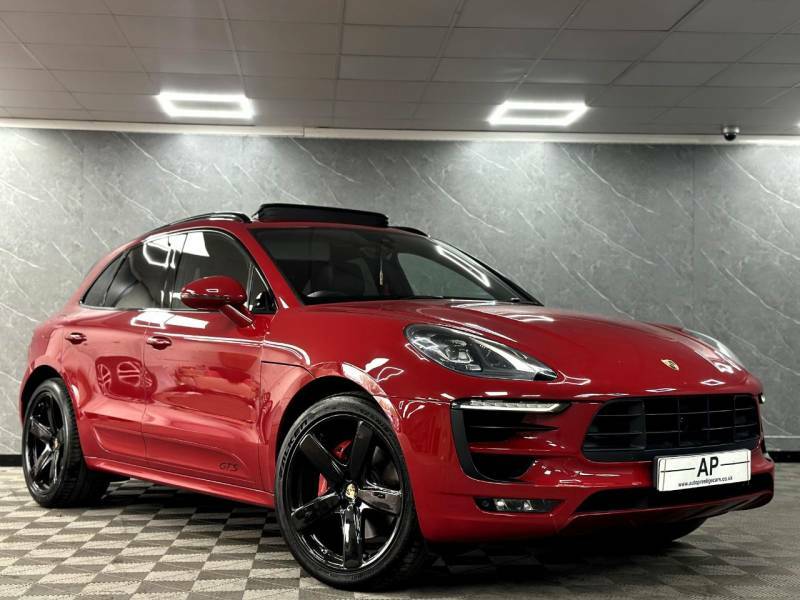 Porsche Macan Gts Pdk - 2016 66 Red
