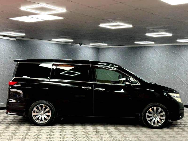 Nissan Elgrand Automatic  #15