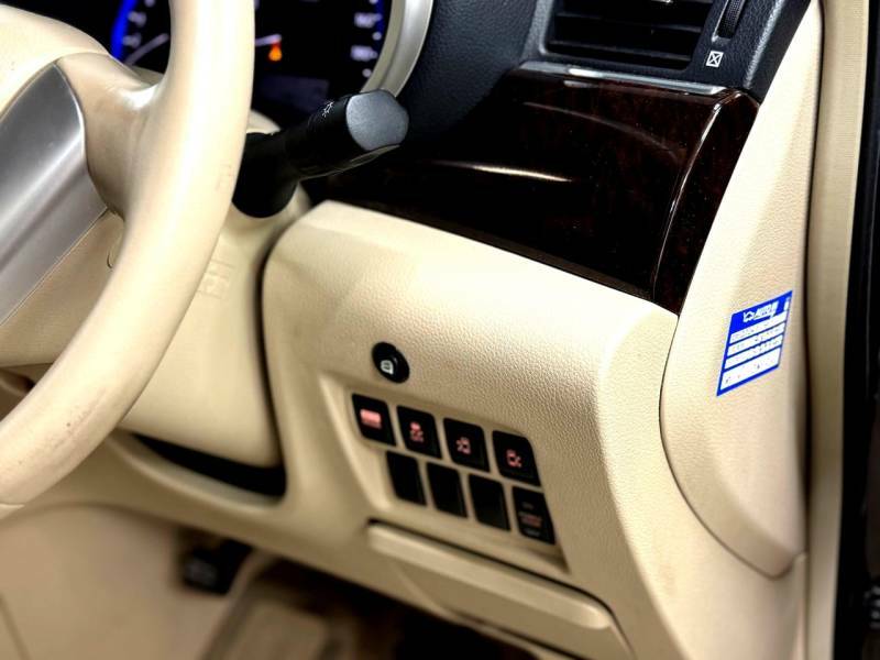 Nissan Elgrand Automatic  #25