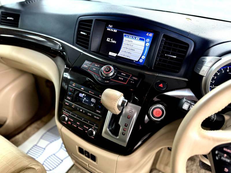 Nissan Elgrand Automatic  #27