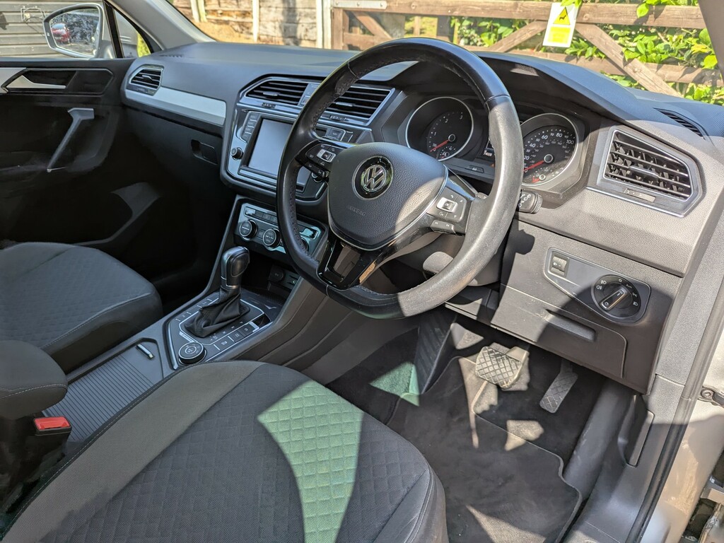 Volkswagen Tiguan Se Nav Tdi Bmt 4Motion Dsg HJ66KCO  #4