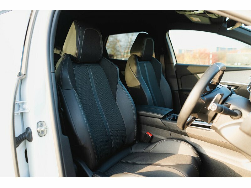 Peugeot 3008 Puretech Gt - 2024 24 KO24DHN White #2