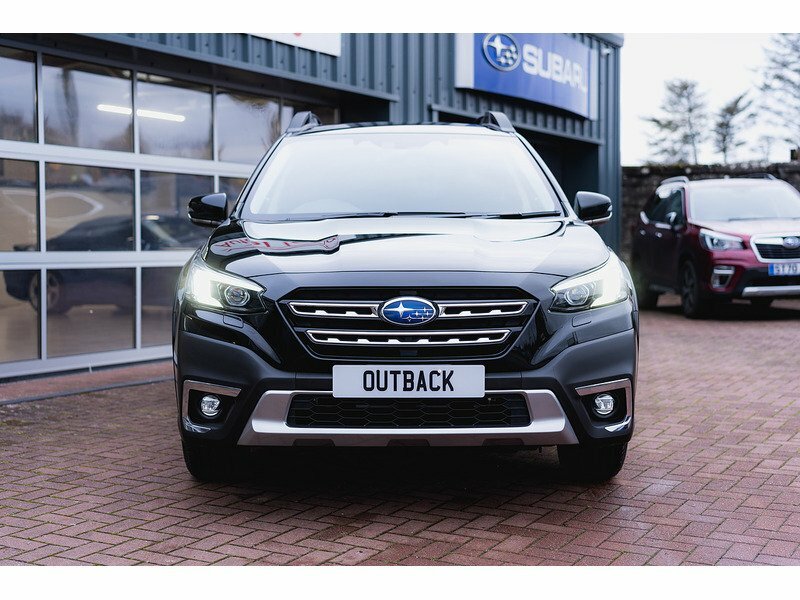 Subaru Outback Limited - Black #4