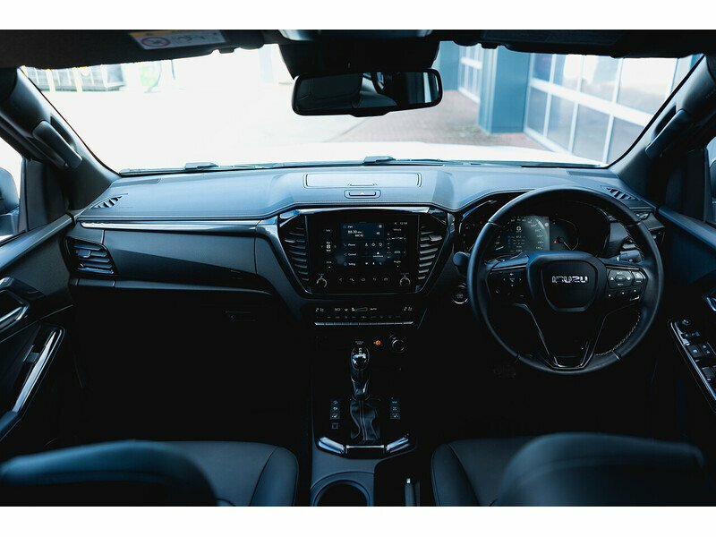 Isuzu D-Max Td V-cross - 2025 25 ST25OEU White #3