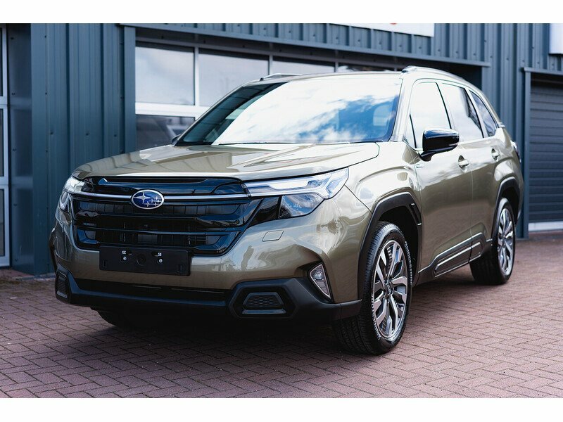 Subaru Forester E-boxer Touring - Green