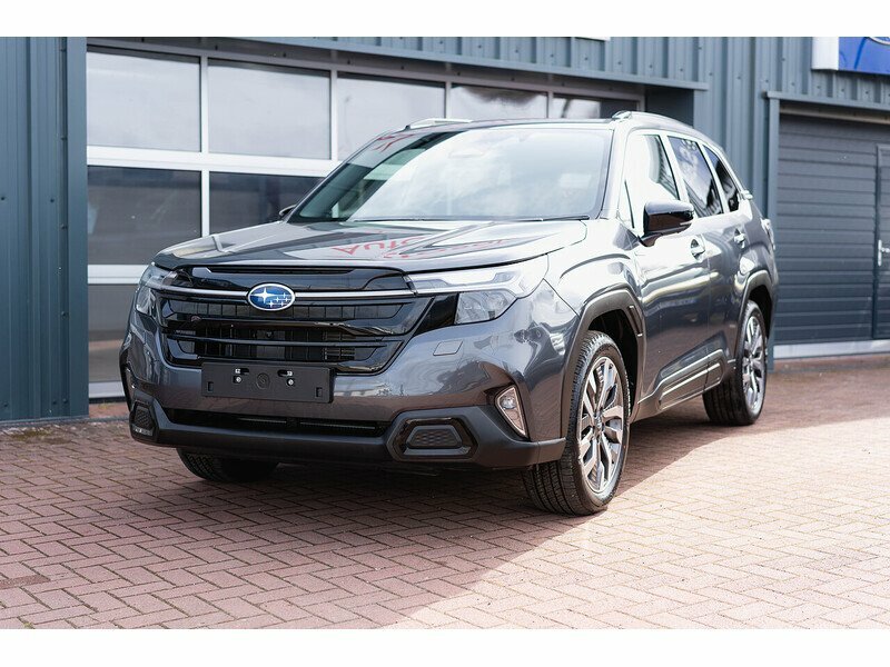 Subaru Forester E-boxer Touring - Grey