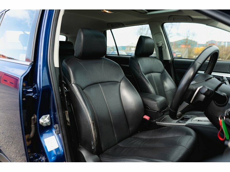 Subaru Outback I Se - 2011 61 BJ61JXH Blue #2