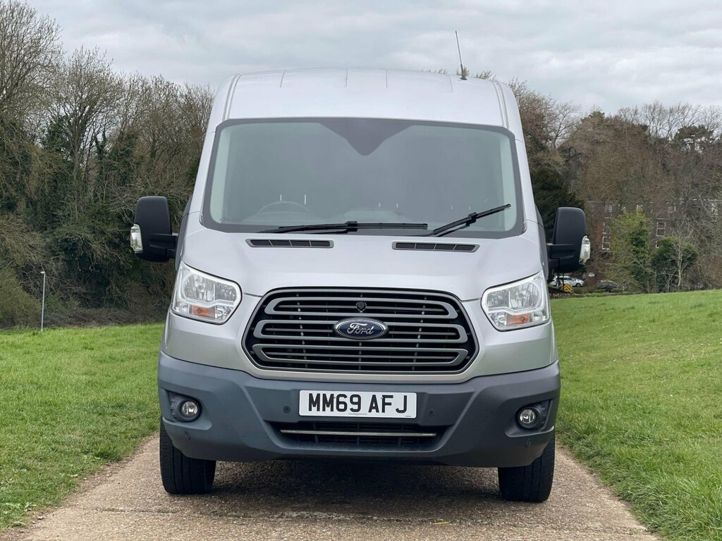 Ford Transit Custom 2.0 350 Ecoblue Crew Van Fwd L2 H2 Euro 6 6Dr MM69AFJ Silver