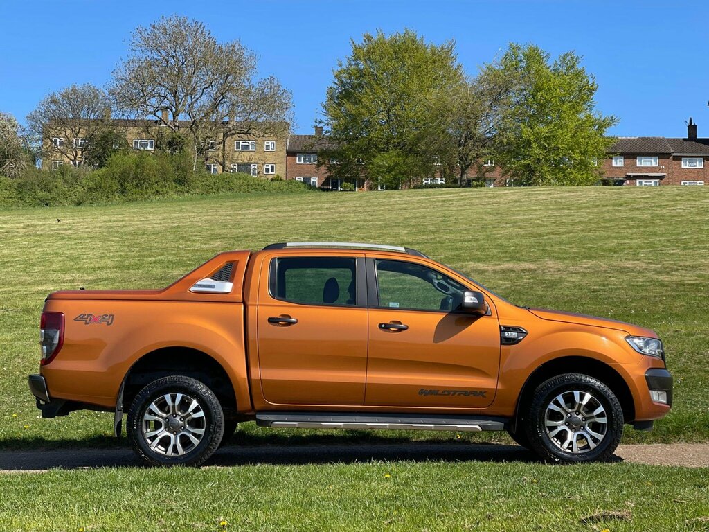 Ford Ranger 3.2 Tdci Wildtrak 4Wd Euro 5 CX16ZZJ Orange #3