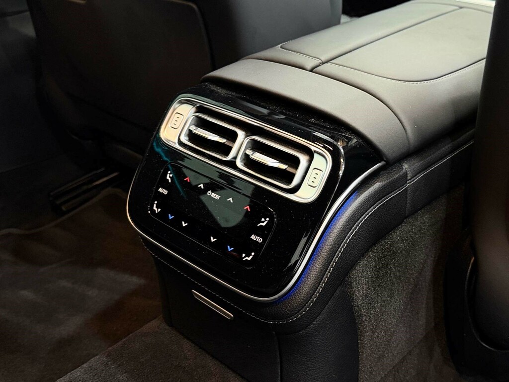 Mercedes-Benz 500 V8 Silver #15