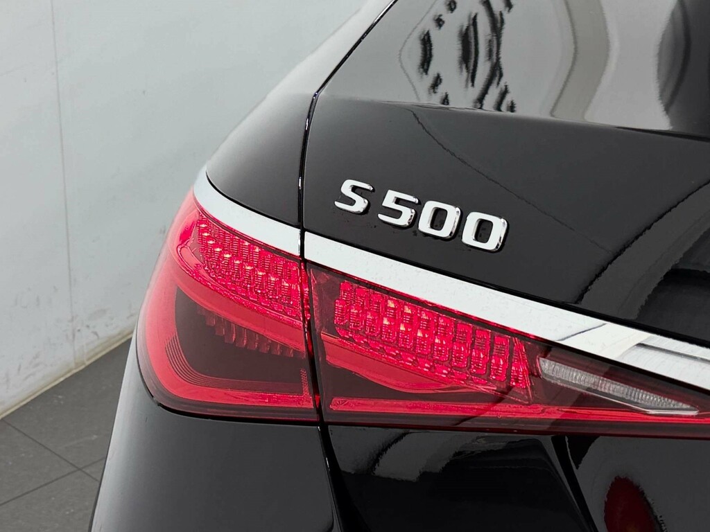 Mercedes-Benz 500 V8 Silver #25