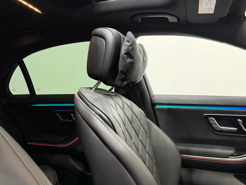 Mercedes-Benz 500 V8 Silver #35
