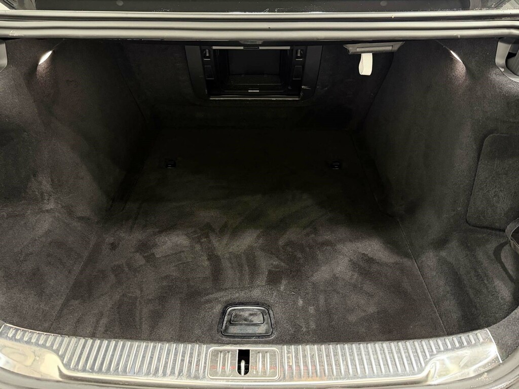 Mercedes-Benz 500 V8 Silver #26
