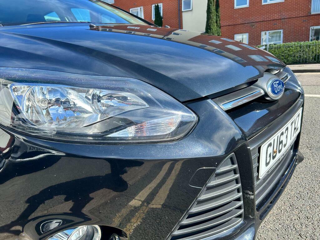 Ford Focus 1.6 Tdci Zetec Navigator Euro 5 S S GU63TXZ Black #3