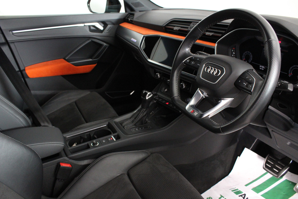 Audi Q3 Sportback Tfsi S Line Vorsprung Mhev VO20OES Orange #3