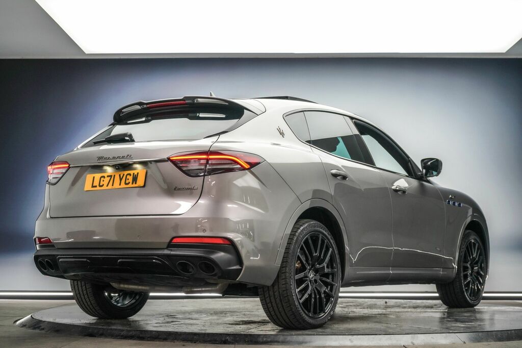 Maserati Levante 2022 2.0 Mhev Gt Suv Zf 4Wd Euro 6 Ss LC71YCW Grey #3