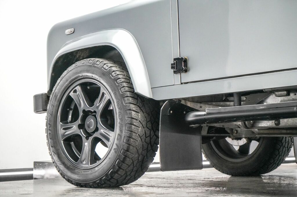 Land Rover Defender Td5 Black Dcb 138 Black #8