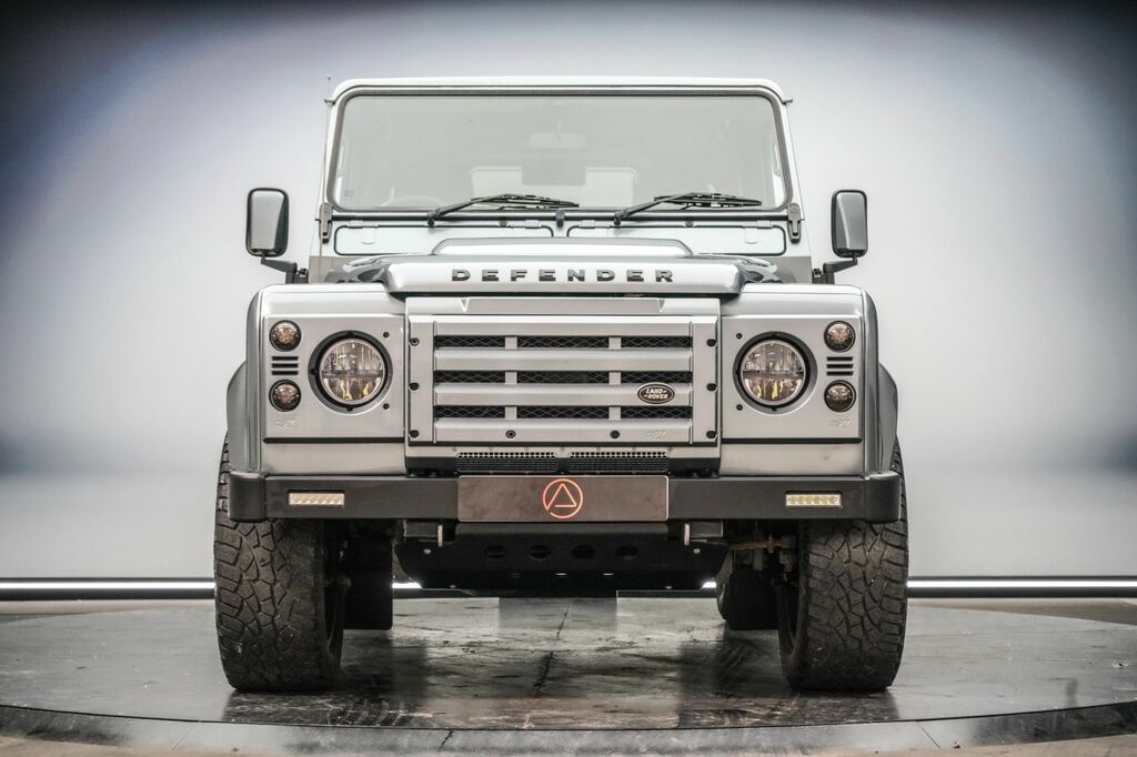 Land Rover Defender Td5 Black Dcb 138 Black #10