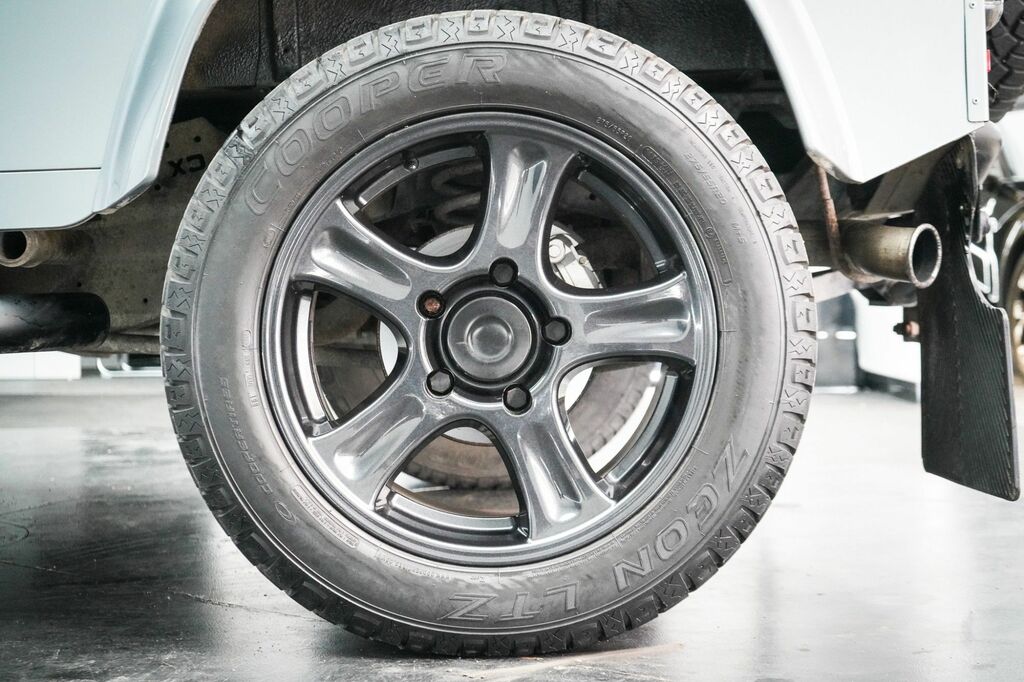 Land Rover Defender Td5 Black Dcb 138 Black #42
