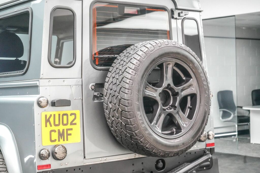 Land Rover Defender Td5 Black Dcb 138 Black #4