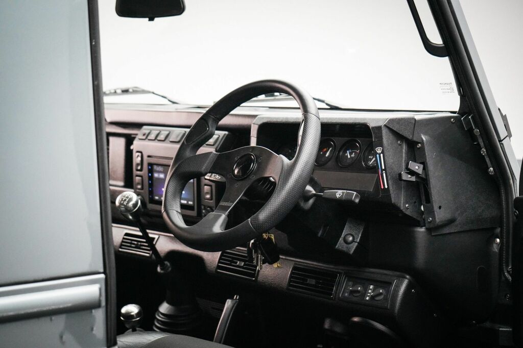 Land Rover Defender Td5 Black Dcb 138 Black #27