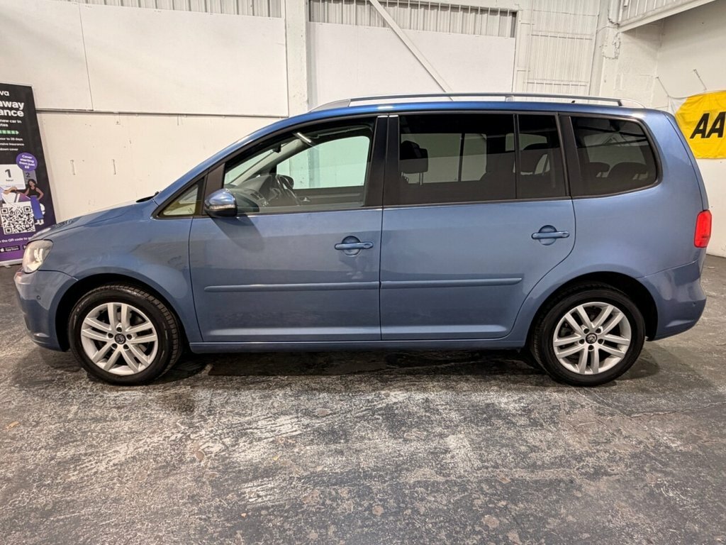 Volkswagen Touran 1.6L Se DL12XHJ Blue #2