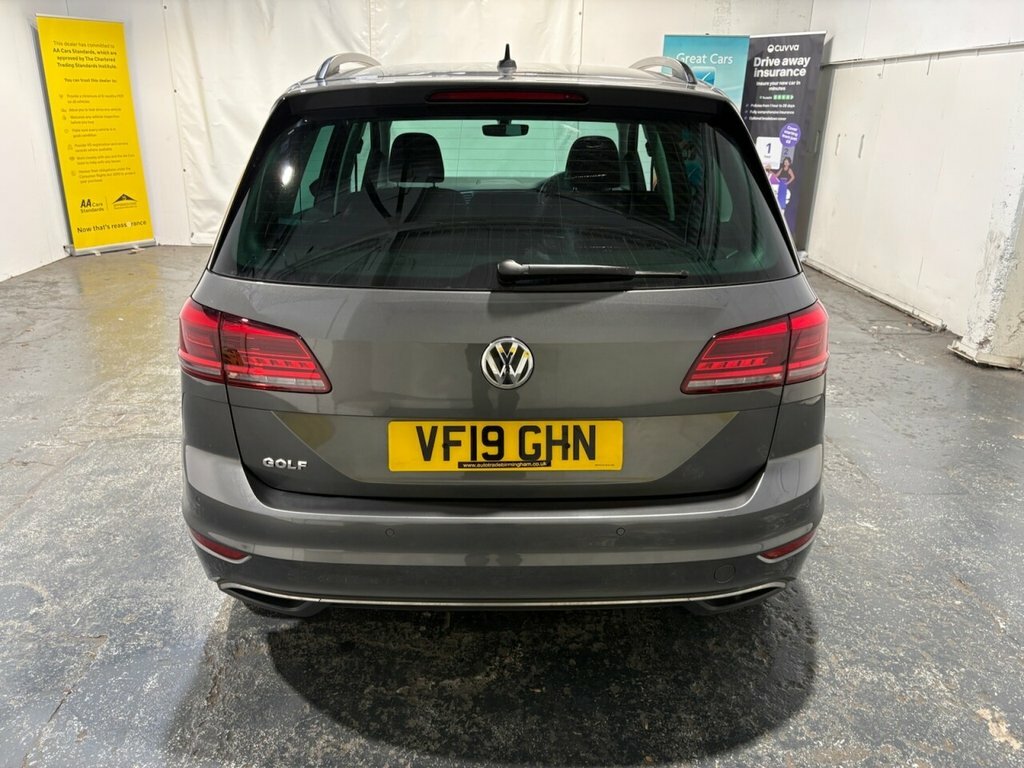 Volkswagen Golf SV 1.6L Match Grey #4