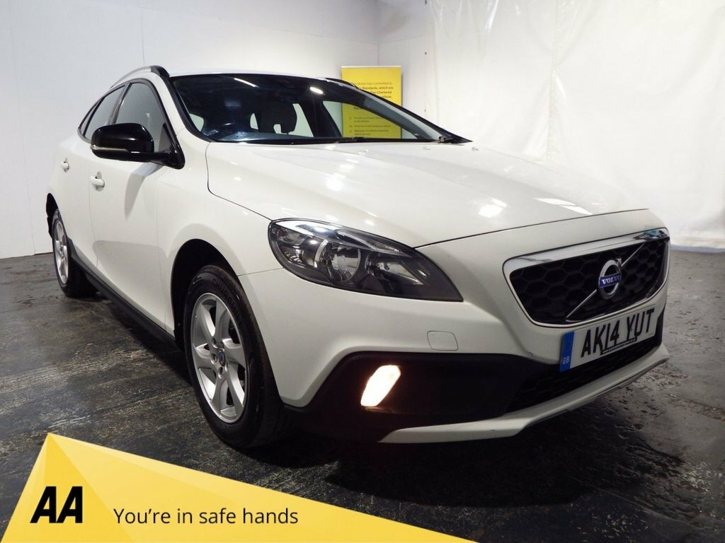 Volvo V40 Cross Country 1.6L Se White