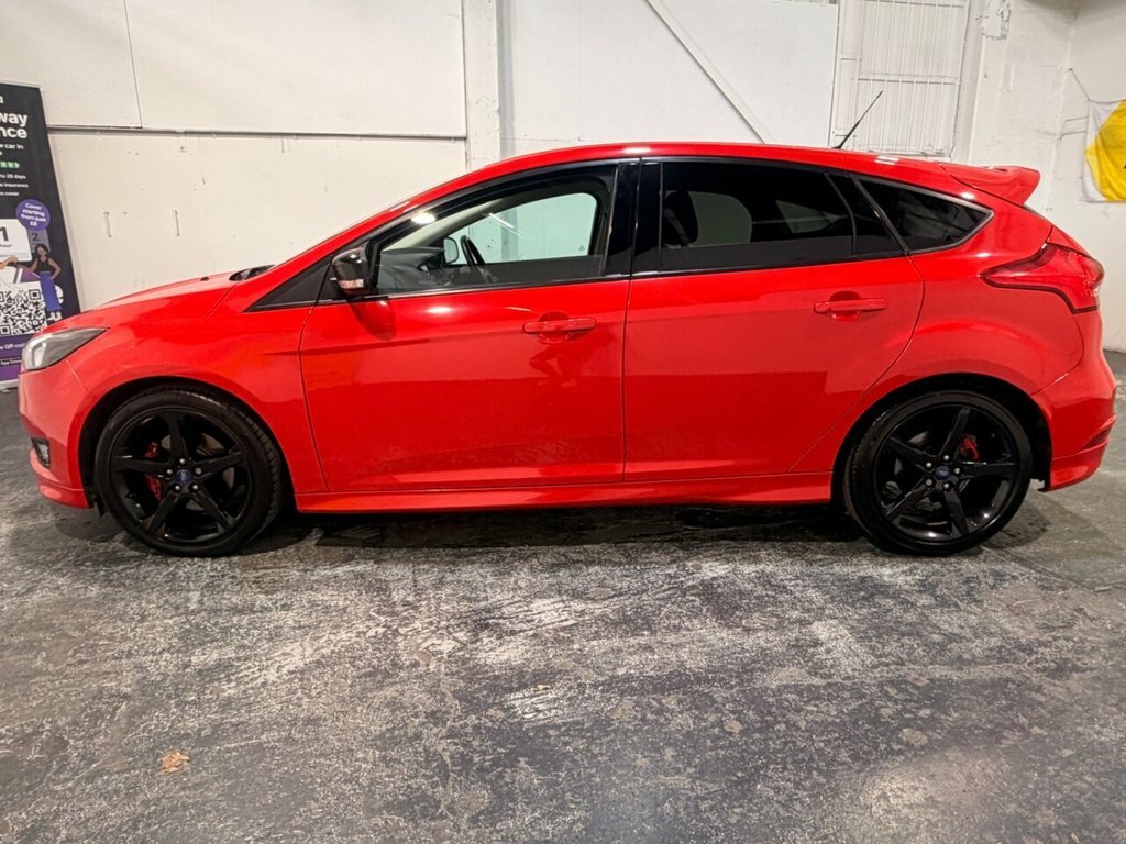 Ford Focus 1.5L Zetec S BG16KNL Red #2