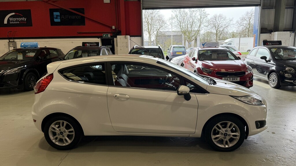 Ford Fiesta Hatchback 1.0 T Ecoboost Zetec 2015 R222MMD White #6